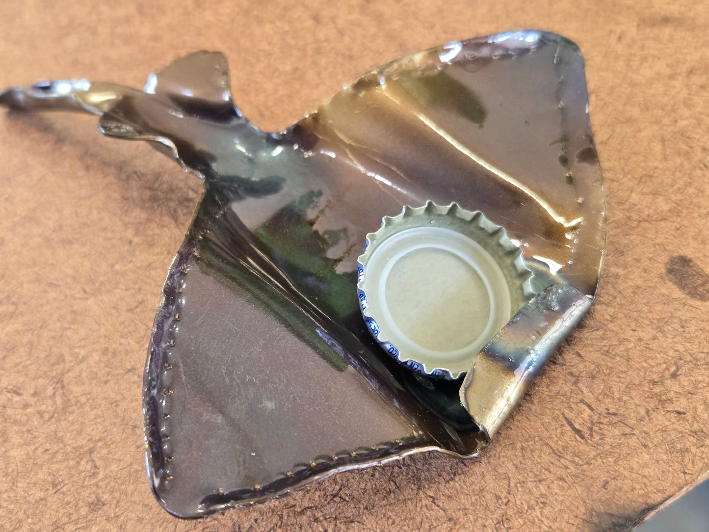 Metal stingray bottle opener