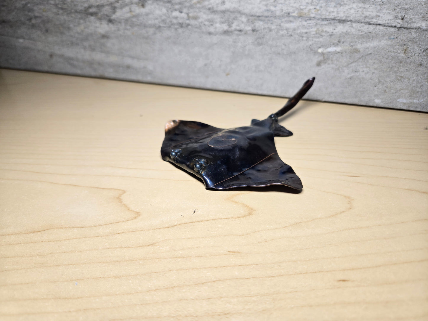 Metal stingray bottle opener